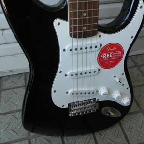 中古 ＊  Fender   Squier STRAT  ケース入り  （ジャンク扱い）の画像4