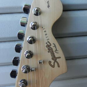 中古 ＊  Fender   Squier STRAT  ケース入り  （ジャンク扱い）の画像6