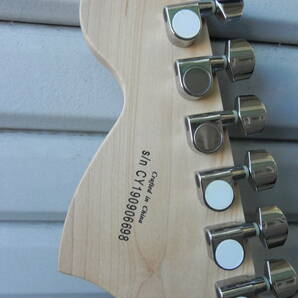 中古 ＊  Fender   Squier STRAT  ケース入り  （ジャンク扱い）の画像7