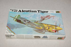 REVELL/レベル（海外版）　1/32　P-40E AleutianTiger