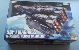 【未組立品】SDF-1 マクロス要塞艦 w/プロメテウス＆ダイダロス [超時空要塞マクロス］ （1/4000スケール プラスチックキット） ハセガワ