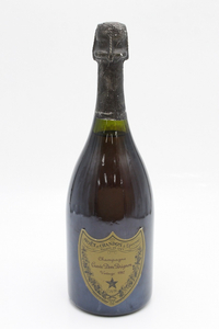 【行董】 MOET et CHANDON Cuvee Dom Perignon Vintage 1982 モエ・エ・シャンドン キュヴェ・ドン・ペリニヨン 750ml 12.5％ AF999BOT53