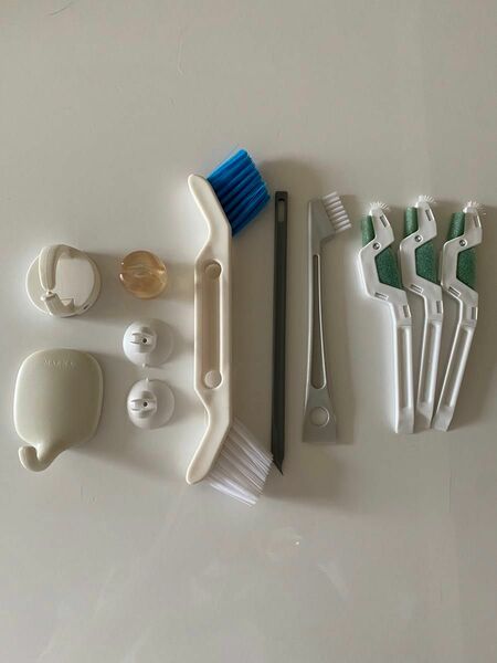 お掃除セット　歯磨きホルダー3個　マグネットフック2個
