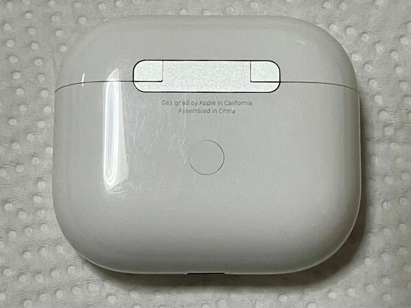 Apple air pods第三世代　A 2897 充電ケースのみ　中古動作品