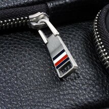 新品1円～★TOMMY HILFIGER トミー ヒルフィガー メンズ レザーショルダーバッグ ブラック 黒 正規店本物 ◆5401◆_画像9