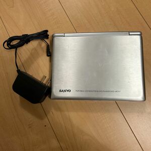 【中古】サンヨー ポータブルDVDプレーヤー DVD-HP71T 