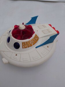 トミー TOMY 当時物 フライングソーサー flying saucer 宇宙船 UFO 飛行機 船 玩具 昭和レトロ 詳細不明 おもちゃ ボート ビンテージ