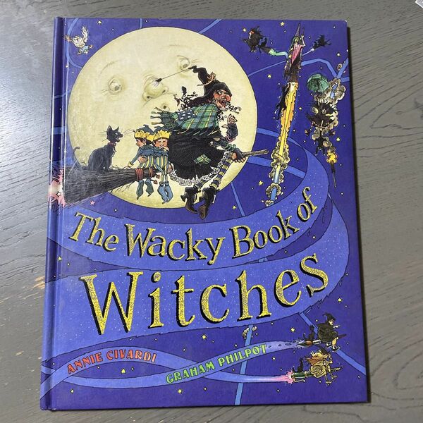 The Wacky Book of Witches 洋書　魔女　ゆうパック匿名配送　ギフト　英語