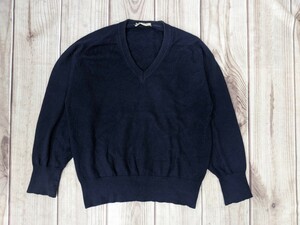 2．カシミヤ100 TESTA VIERA カシミア100　Vネック ニットセーター メンズM ネイビーx910