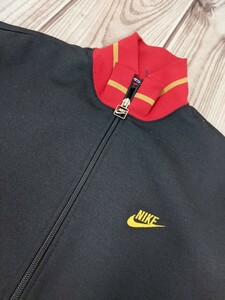 15．NIKE ヴィンテージナイキ トラックジャケット ジャージブルゾン ワンポイントロゴ メンズM黒黄色赤　x106