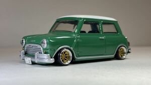 1/50 改 モーリス ミニ 車高短 カスタムミニカー 深リムホイール ワタナベ 旧車 シャコタン 