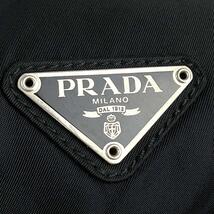 【極美品】PRADA プラダ ウエストポーチ ボディバッグ 三角ロゴ プレート トライアングル 男女兼用 テスートナイロン ギャランティカード付_画像3