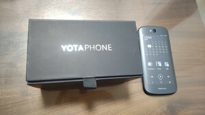 YOTAPHONE2　表裏2面スマホ　本体　中古