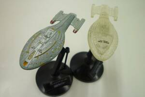 5o2p1A スタートレック イントレピッドクラス NCC-74656 U.S.Sヴォイジャー ミニチュア風フィギュア 2点セット 現状品