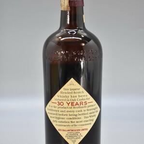 未開栓 希少 古酒 Ballantine's バランタイン 30年 赤紋章 スコッチ ウイスキー 43％ 750ml 箱付 BLENDED SCOTCH WHISKY RK-670S/120の画像4