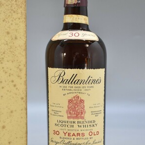 未開栓 希少 古酒 Ballantine's バランタイン 30年 赤紋章 スコッチ ウイスキー 43％ 750ml 箱付 BLENDED SCOTCH WHISKY RK-670S/120の画像1