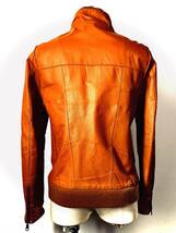 正規品 美色ライトブラウンカラー leua coucave leathers（山羊革）ゴートスキンラムレザー シングルライダース ジャケット2 M_画像2