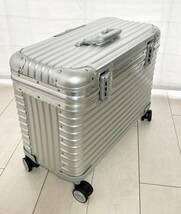 リモワ(RIMOWA) スーツケース リモワ　パイロット　37L(923.51.00.4) ４輪マルチホイール_画像3