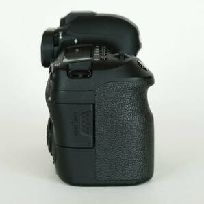 [シャッター数34,242回｜純正バッテリー2個付] Canon EOS 6D Mark II ボディ / フルサイズ / デジタル一眼レフ / キヤノンEFマウントの画像5
