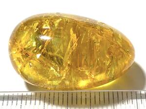 研磨された黄水晶（シトリン）原石・14-7・13g（ブラジル産鉱物標本）