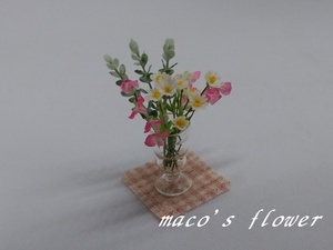 maco's miniature flower♪スイートピー・マーガレットのアレンジ♪