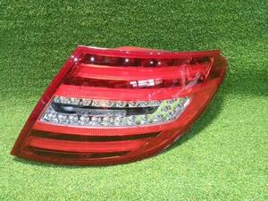  Benz C Class DBA-204249 right tail lamp W204 A2