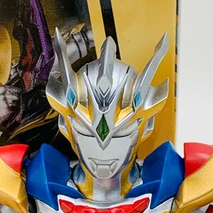 中古品 S.H.Figuarts フィギュアーツ ウルトラマンZ ウルトラマンゼット デルタライズクロー