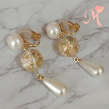 ハンドメイド イヤリング or チタン ピアス 桜 プリント ビーズ _画像2