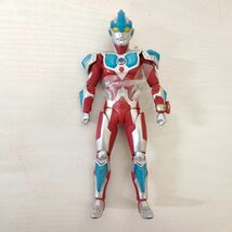 Rt12【60】1円～ バンダイ S.H.Figuarts ウルトラマン ギンガストリウム_画像3