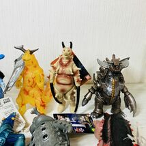 信13【80】1円～ タグ付き バンダイ ウルトラ怪獣シリーズ サンダービートル エレキング メトロン星人 他まとめセット ソフビ フィギュア_画像3