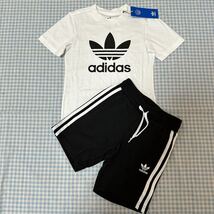 新品 定価6270円　アディダス オリジナルス トレフォイル　半袖 Tシャツ ハーフ　パンツ セット　130 adidas コットン100% HK2968_画像1