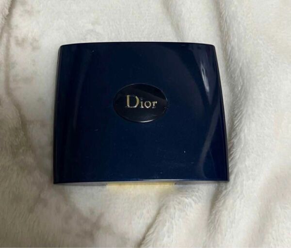 Dior ブラッシュ　チーク　853