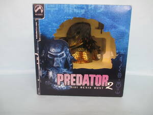 fi gear Predator 2 MINI RESIN BUST serial number attaching .