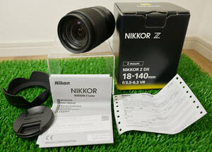 美品　NIKKON NIKKOR Z DX 18-140mm F3.5-6.3 VR フード、保護フィルター付き