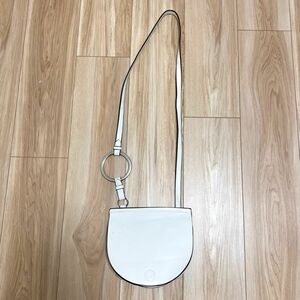 ZARA リング付きバッグ ショルダー シンプル 白 ホワイト ミニバッグ 春 SS 