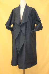 kiraraemiry着物リメイク・ウール・亀甲絣風柄・ジャケット・ドレープコート・両脇アウトポケット・ゆったりサイズ・羽織もの