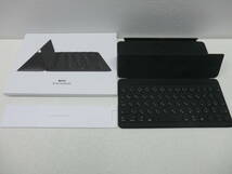 moe/5470/2402/Apple Smart keyboard スマートキーボード　MPTL2J/A A1829N/中古品/ジャンク品_画像1