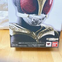 1円 S.H.Figuarts(真骨彫製法) 仮面ライダークウガ アメイジングマイティ 開封品 真骨彫 フィギュアーツ 人気 レア 仮面ライダー グッズ_画像2