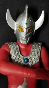 ウルトラマンタロウ　 ソフビ