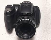 Fujifilm　FINEPIX HS10 1030万画素/光学30倍ズーム_画像1