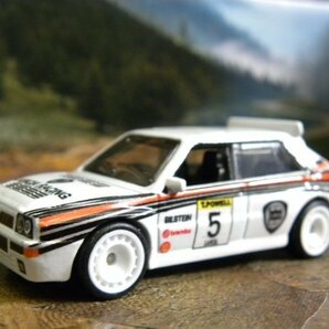 即決☆☆ルース LANCIA DELTA INTEGRALE ランチア デルタ PREMIUM メタルシャーシ、リアルライダー ホットウィール Hot Wheels☆の画像1