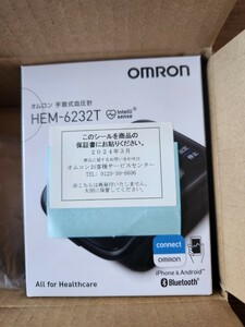 OMRON 手首式血圧計 HEM-6232T