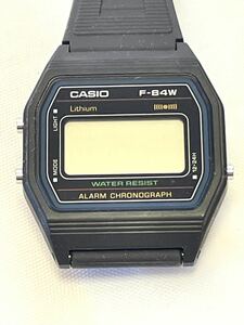 rrkk2579 ケース入り CASIO F-84W チープ カシオ デジタル 腕時計 ヴィンテージカシオ ブラック 現状品