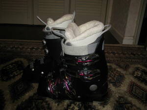 GEN FACTORY ski boots FLORA/ flora 24. unused goods 