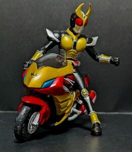 仮面ライダーアギトマシントルネイダー フィギュア