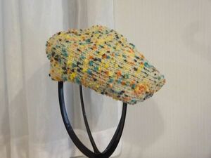 ∵ キッズ帽子 ∵ 子供用帽子　ベレー帽　編み込みニット帽　カラフル柄　サイズ５５cm〜５７cm　キャップ　帽子