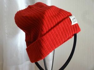 ＋ LOVETOXIT STYLE ＋ メンズ・レディース　赤色帽子　ニット帽　サイズ５７cm〜５９cm　キャップ　帽子　ナルミヤ
