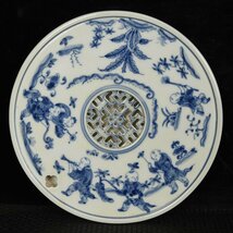 ◆古寳堂◆明 成化年製款 青花 嬰戲紋 茶盤 古陶瓷品 極細工 古置物 古擺件 中国古美術 時代物 古董品_画像5