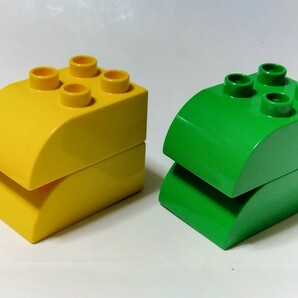 レゴデュプロ 2×3 カーブブロック 8個セット 赤、青、黄色、薄緑 各2個 パーツ 特殊ブロック の画像3