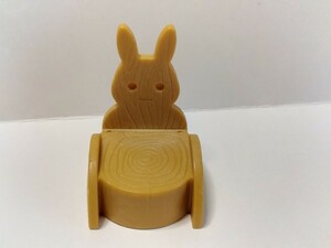シルバニアファミリー 　切り株の椅子　イス　ウサギ　赤ちゃん家具　パーツ　　備品　小物